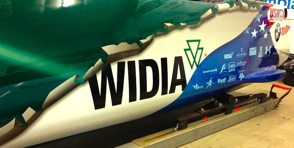 WIDIA et ses partenaires Fastenal et Hi-Speed Corporation. font équipe
